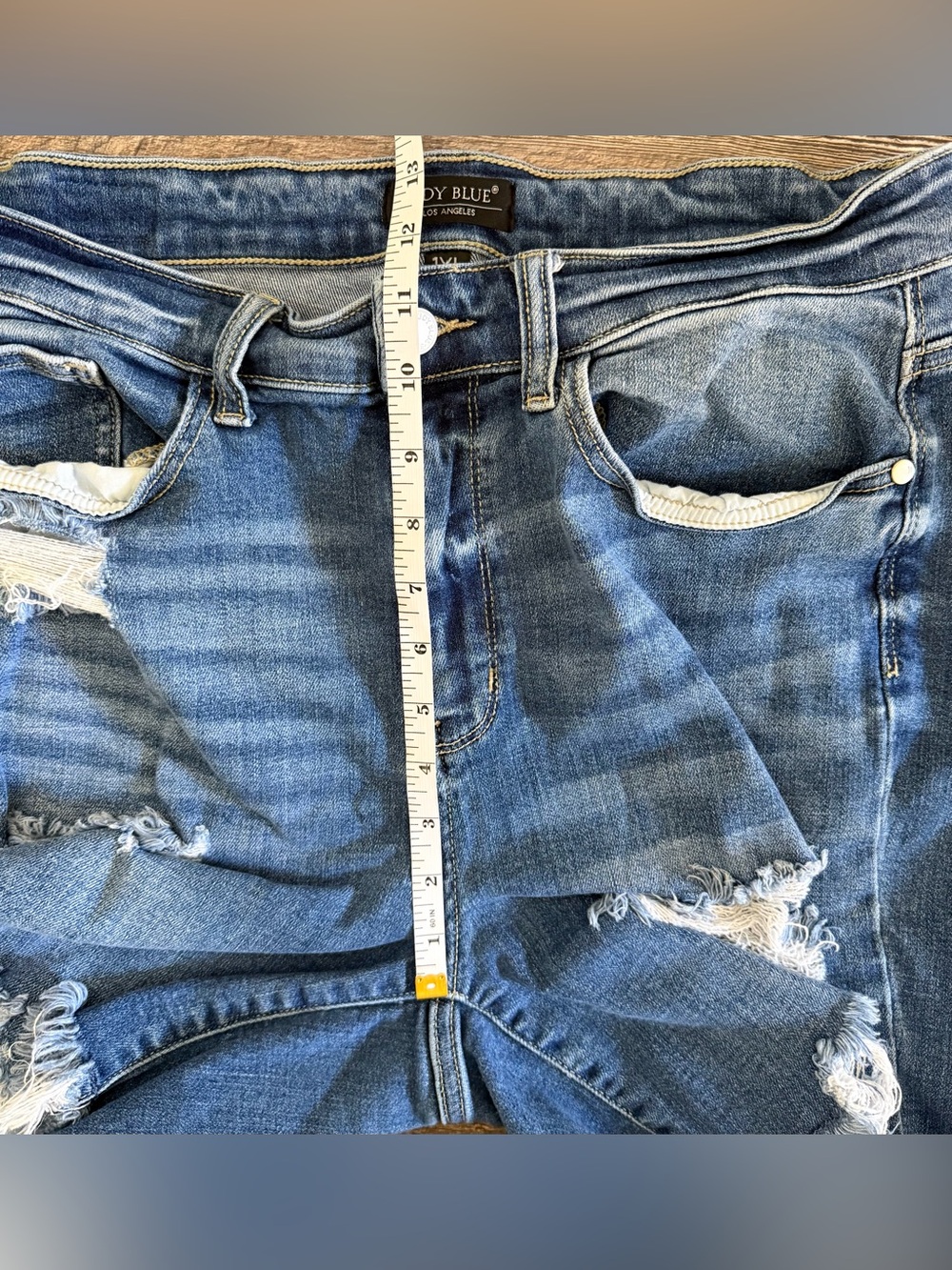 Judy Blue Size 1X High Rise Destroyed Bermuda Blue Jean Short Stretch •flaw - Picture 5 of 13